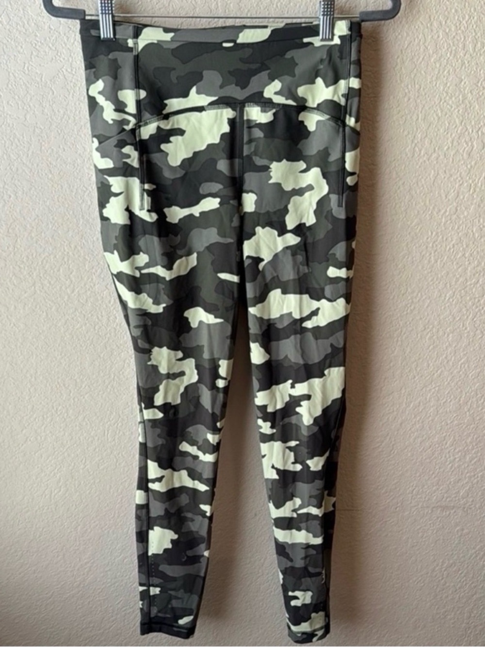 Lululemon Camo Swift Speed